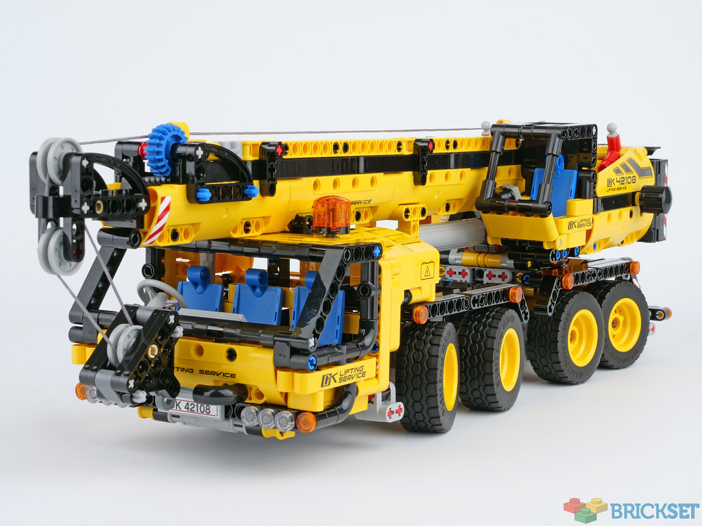 LEGO 42108 Mobile Crane review | Brickset
