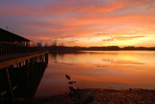 Sunrise at the pier by ShacklefordPhotoArt, Sunrise at Weiss Lake near Cedar Point, Alabama.

<a href="https://en.wikipedia.org/wiki/Weiss_Lake"