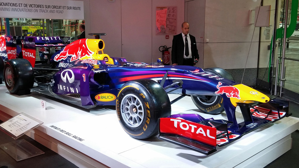 RED05 - RED BULL Renault RB 6 F1 - 2010 (1) | Robert DALAUDIERE | Flickr