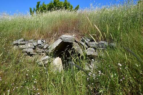 architecture tomb dromos masonry tumulus elafochori greece archaeologicalsite archaia thrace vault corbelled