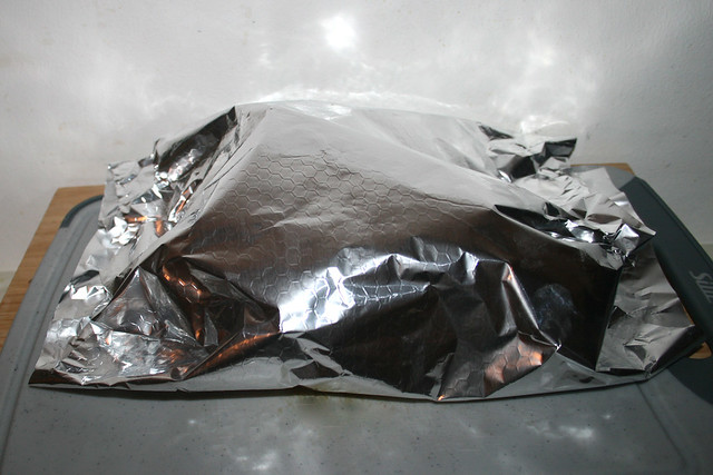 66 -  Roastbeef in Alufolie ruhen lassen / Let roastbeef rest in tinfoil