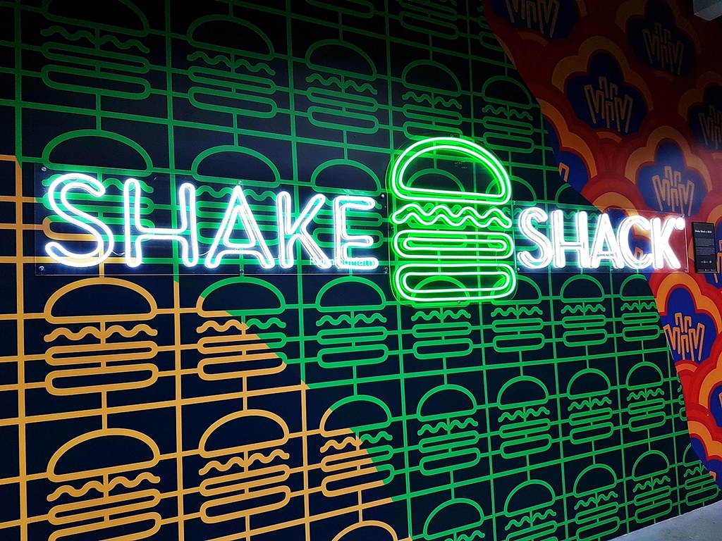 Shake Shack Signage