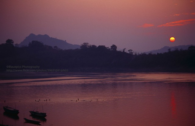Luang Phrabang, sunset over Mekong river