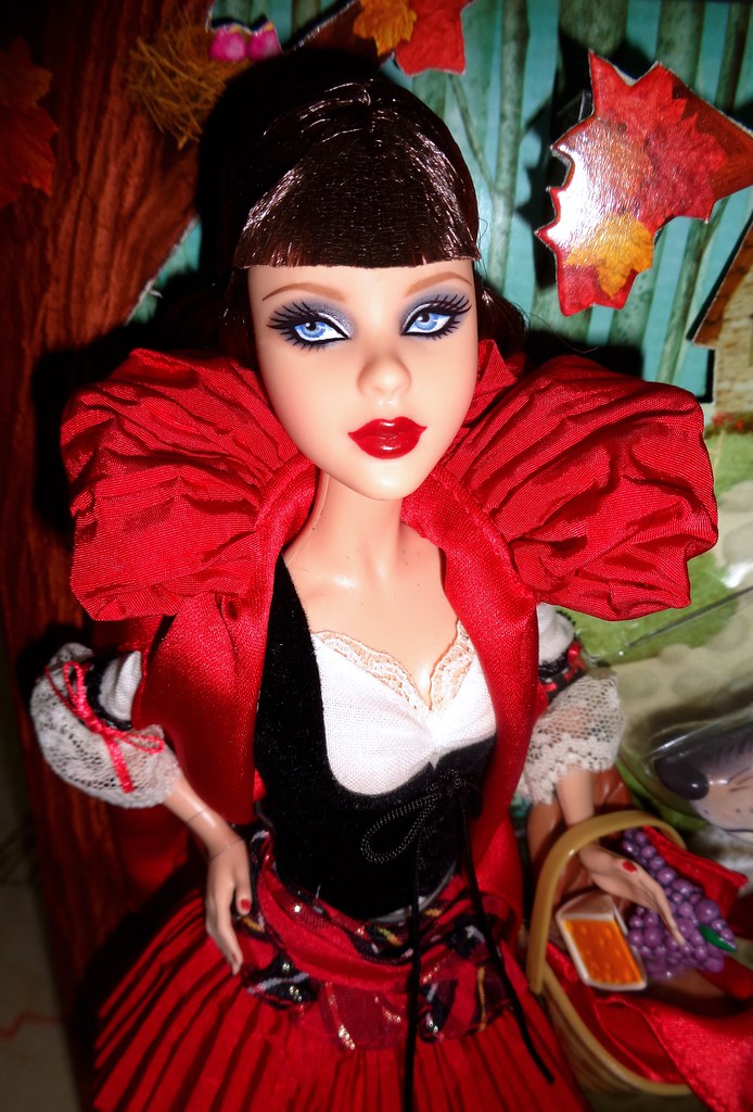 2008 Little Red Riding Hood and the Wolf Barbie Giftset (E… | Flickr