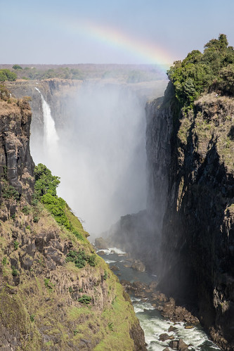 zimbabwe landscape zambeziriver nature victoriafalls rainbow zambia naturalhabitatadventures nathab thesmokethatthunders waterfall matabelelandnorthprovince