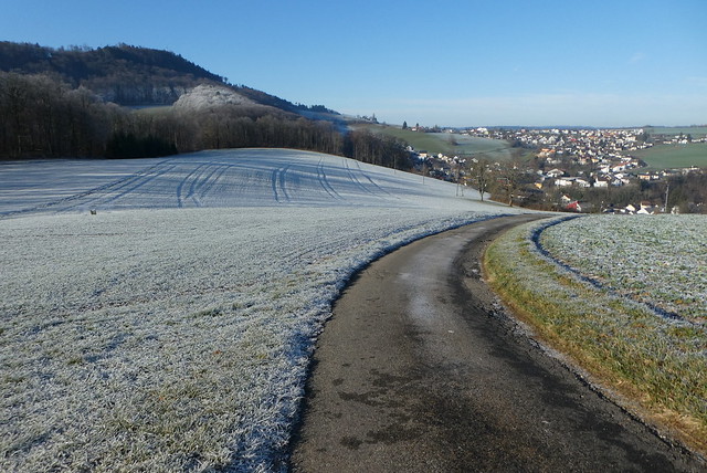 Kaenerkinden from trail to the castle Homburg