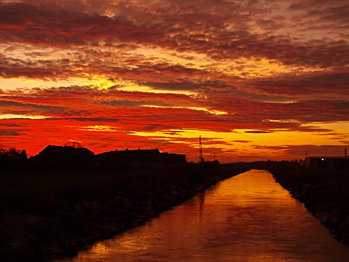sunset nature redskies vibrant outdoor dutchriver riverdon silhouettes goole yorkshire