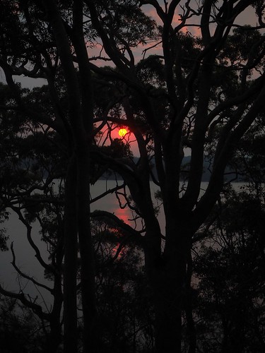 smoke bushfires sunset nsw lakemac