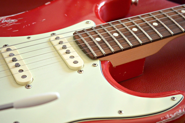 Custom 70s Stratocaster, Dakota Red - Hard Relic