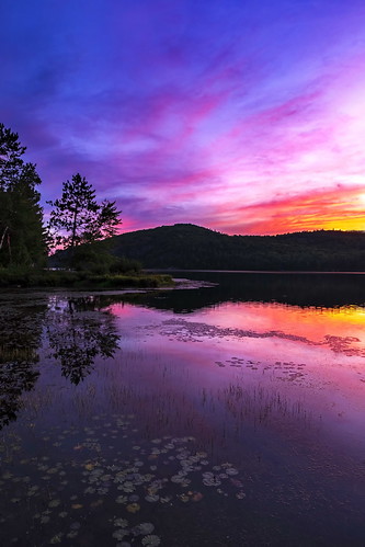 lake diamondlake madawaskavalley ontario sunset twilight reflection colors landscape scenery