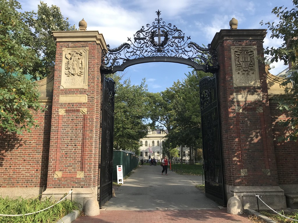 Harvard University 10 | Johnston Gate | Greger Ravik | Flickr