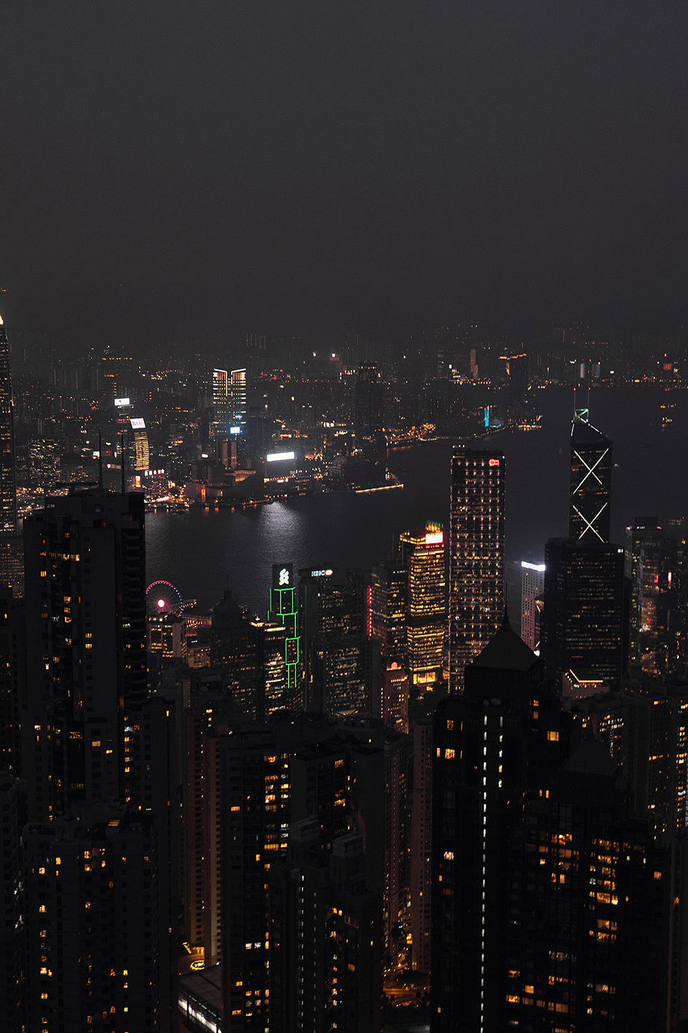 18hongkong-victoriapeak-cityscape-travel