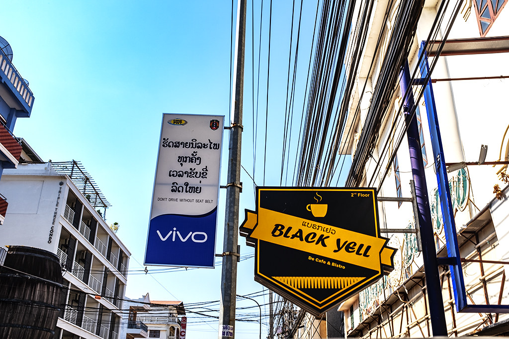 BLACK YELL--Vientiane