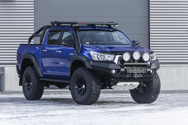 Toyota Hilux AT37 Rival and Yakima Edition
