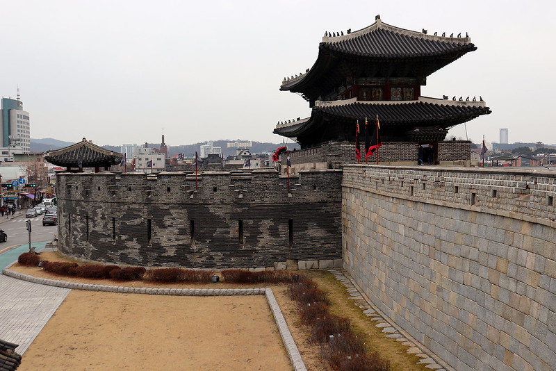 Puerta de la Fortaleza Hwaseong de Suwon