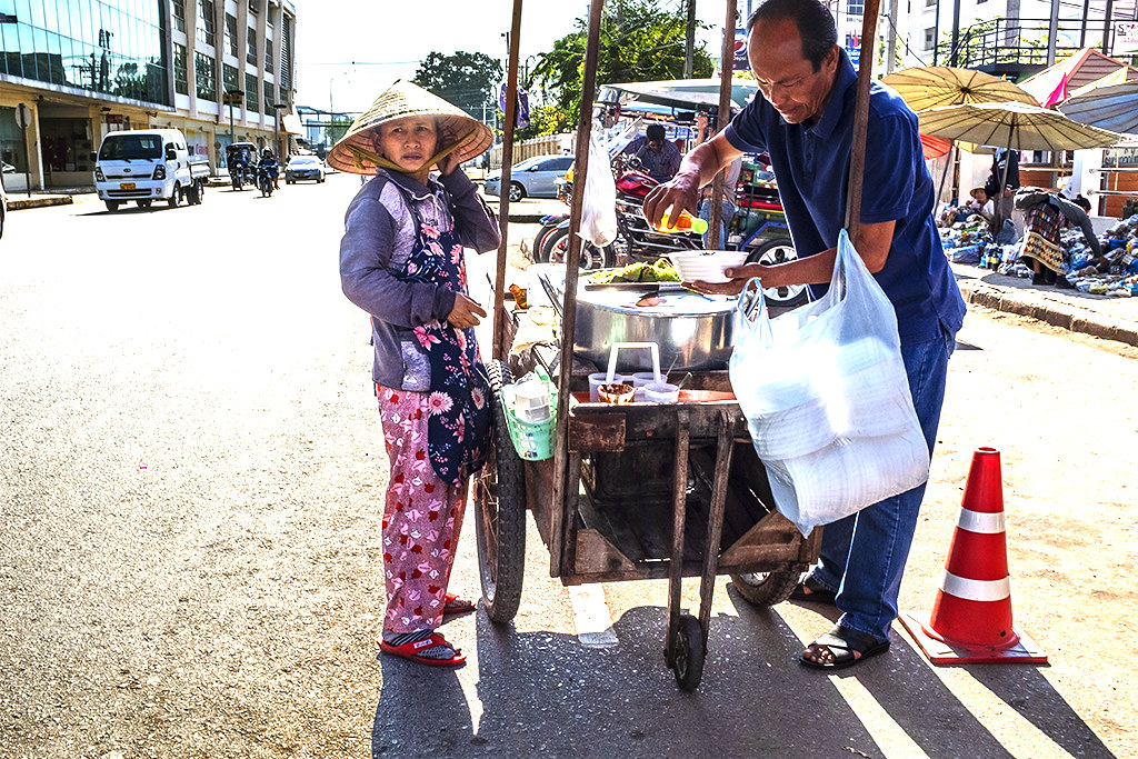 Food cart on Khouvieng Road on 1-9-20--Vientiane