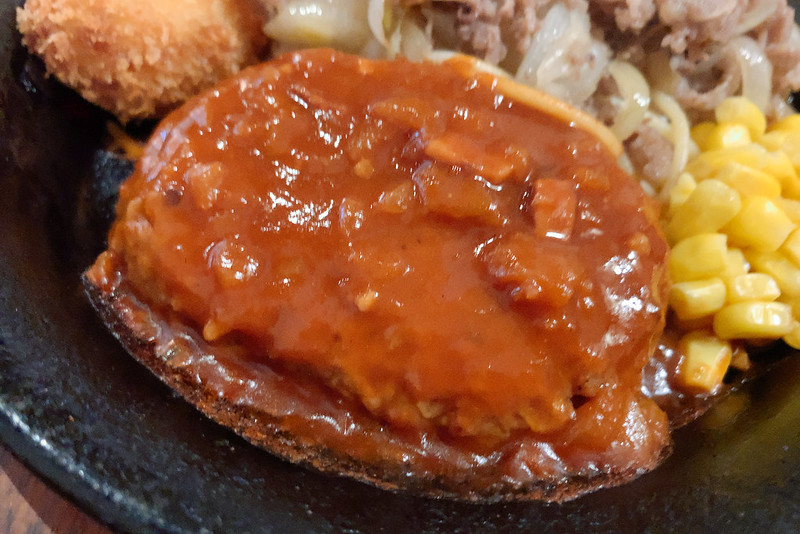 神保町レストランカロリージャンボ鉄板焼 ハンバーグ