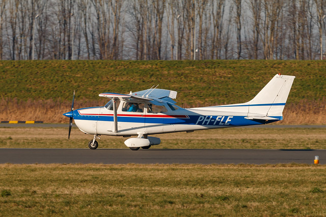 PH-FLE - Reims-Cessna F172N -EHLE - 20191230-IMG_49036