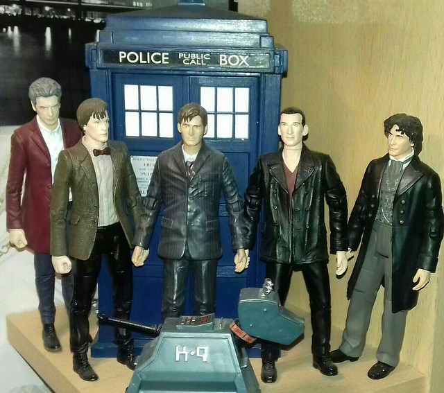 5 Doctor's, The TARDIS & K9.