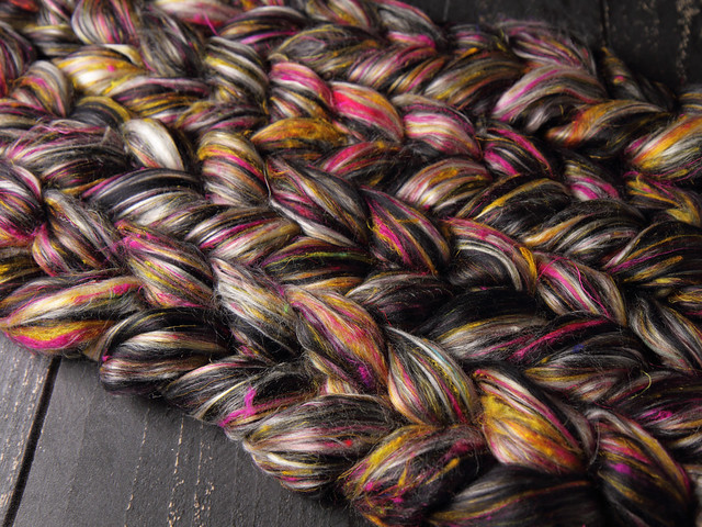 Karma Blend Bamboo, Recycled Sari Silk and Mint eco friendly combed top/roving spinning fibre 100g – ‘Embers’
