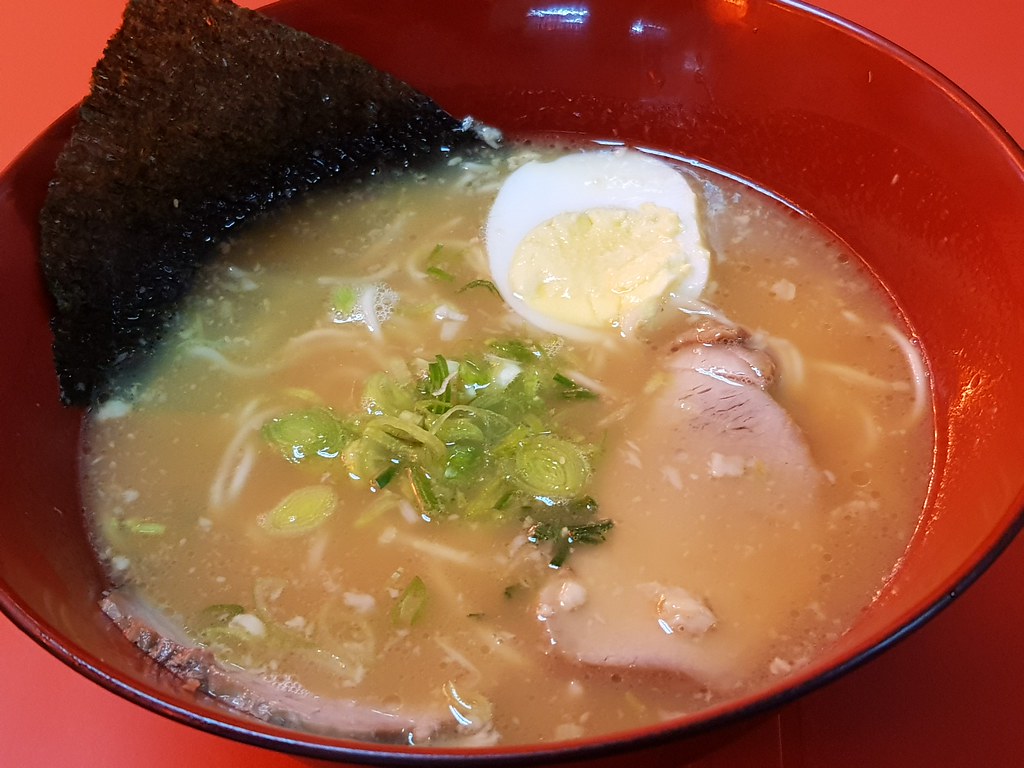 鸡豚ラーメン Pork and Chicken Soup Ramen & 煎饺 Gyoza rm$13 @ Restoran Tendon Adachi KL Wisma Cosway