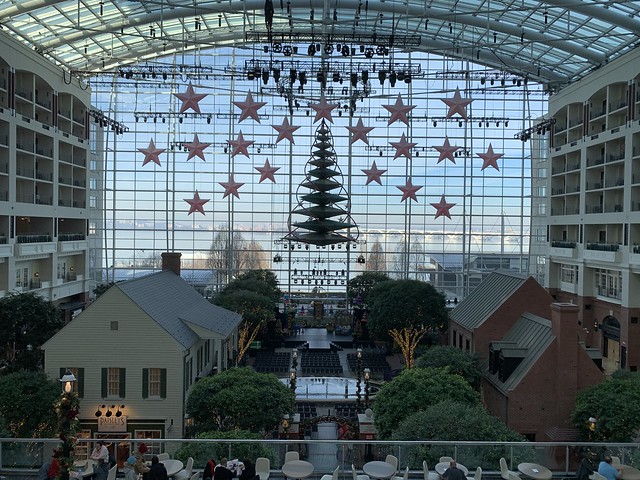 Christmas Tree 🎄 Lighting at Christmas on the Potomac Gaylord National Resort & Convention Center Marriott International in Maryland USA 2019
