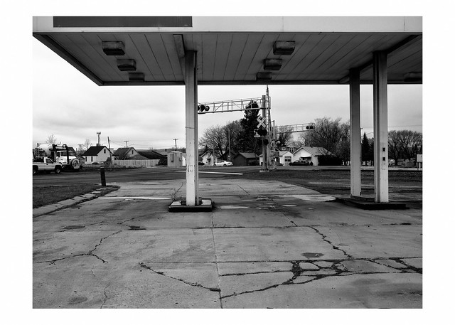 ICO store and gas station, out of business, Superior, WI