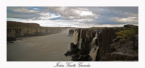 Cascada Selfoss | by ivanvieito