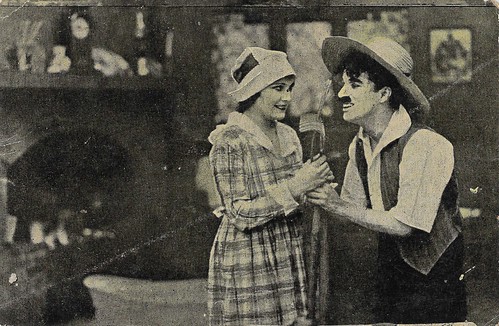 Charlie Chaplin and Edna Purviance in A Dog's Life (1918)