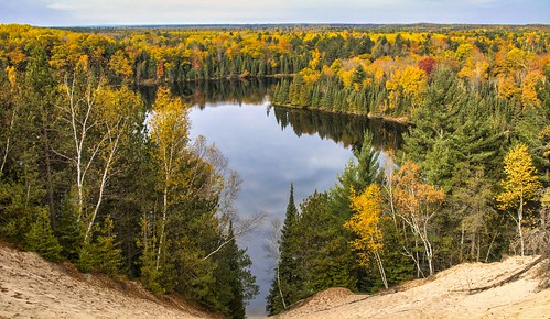 ausableriver oscoda michigan autumn color foliage landscape huronmanisteeforest riverroadnationalscenicbyway