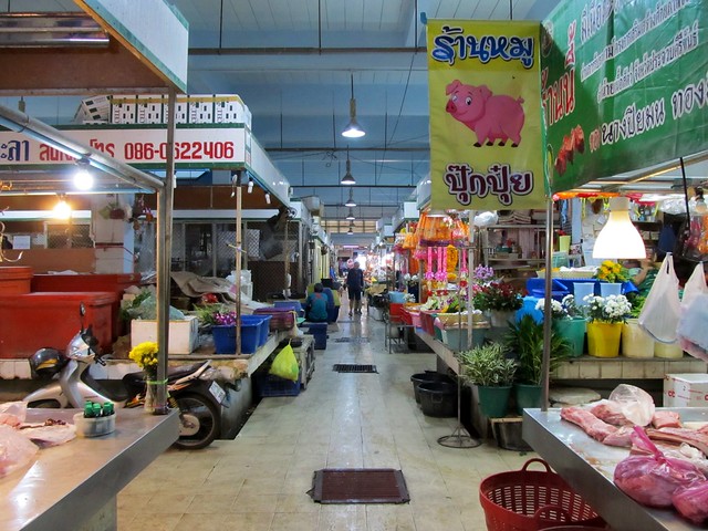 Chatchai Market, Hua Hin