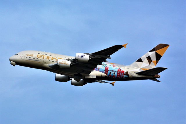 (CDG) ETHIAD Airbus A380  A9-APE 
