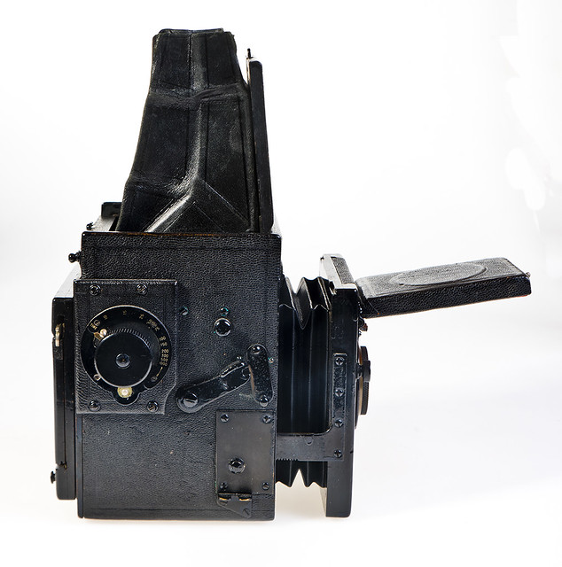 Càmera amb tendal / A camera with visor