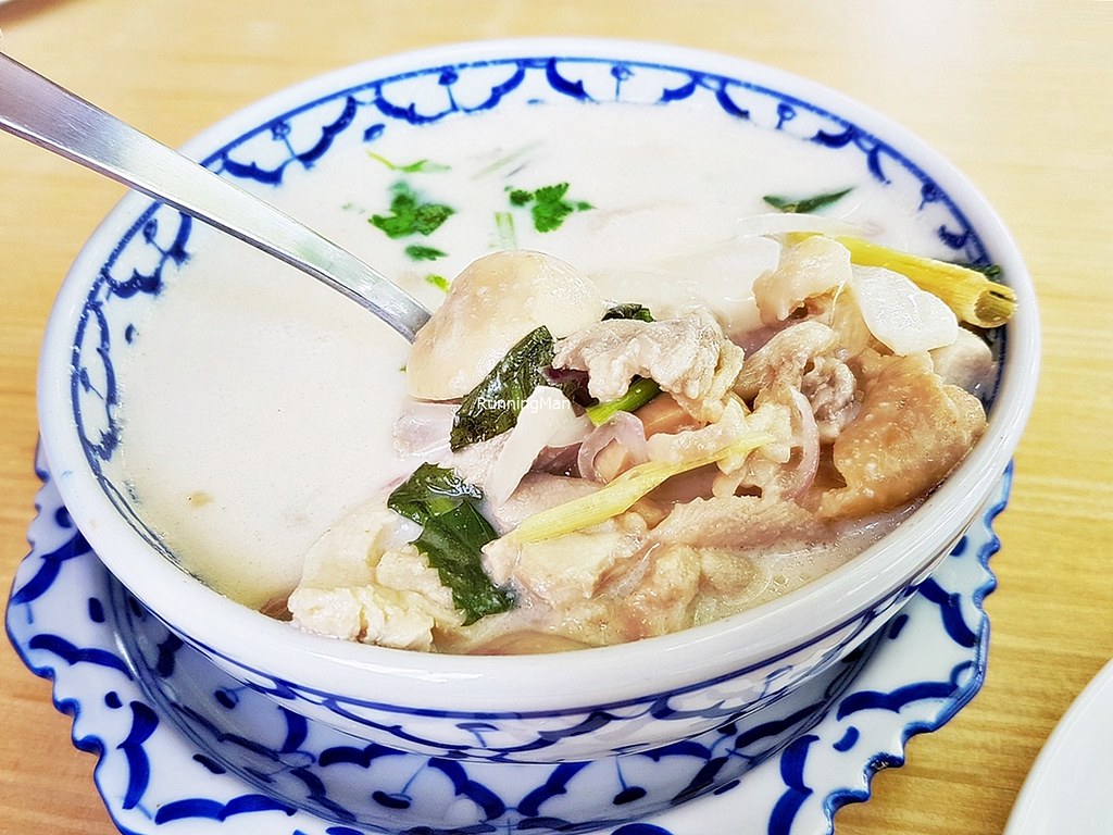 Tom Kha Gai / Chicken Coconut Soup