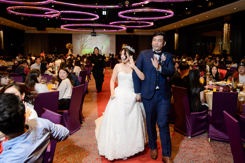 [婚禮攝影]少佑意淳 早儀式晚宴@中和華漾會館-最專業的團隊完成每場完美婚禮紀錄，拍的不只好更要快! #婚禮拍立得