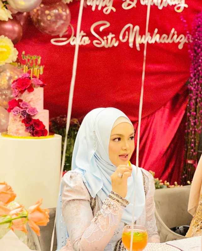 Selamat Hari Jadi Ke-41 Buat Dato Sri Siti Nurhaliza