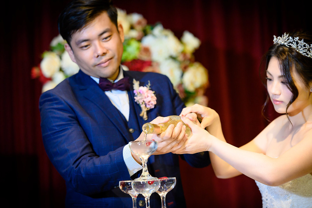 [婚禮攝影]少佑意淳 早儀式晚宴@中和華漾會館-最專業的團隊完成每場完美婚禮紀錄，拍的不只好更要快! #婚攝推薦