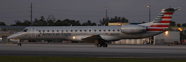 American Eagle / Embraer ERJ-145LR / N622AE