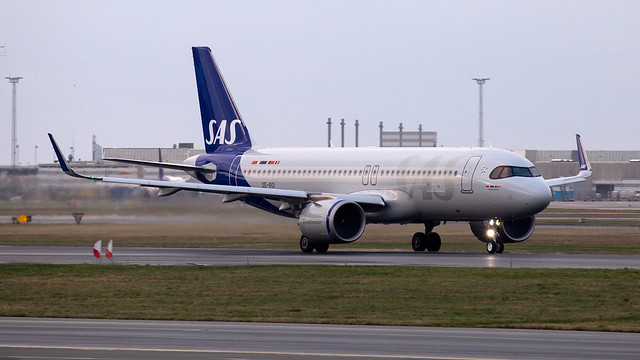SAS Airbus A320-251NSL SE-ROI