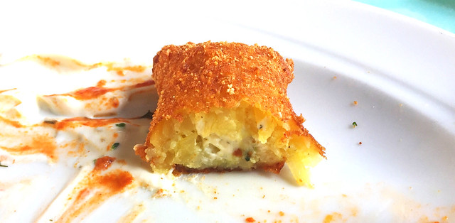 Potato cream cheese pockets - Lateral cut / Kartoffel-Frischkäsetaschen - Querschnitt