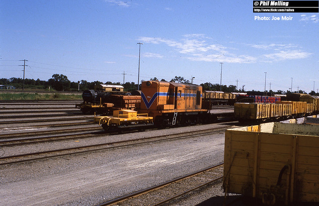 J2621 Y1104 no3 shunter Forrestfield 8 October 1984
