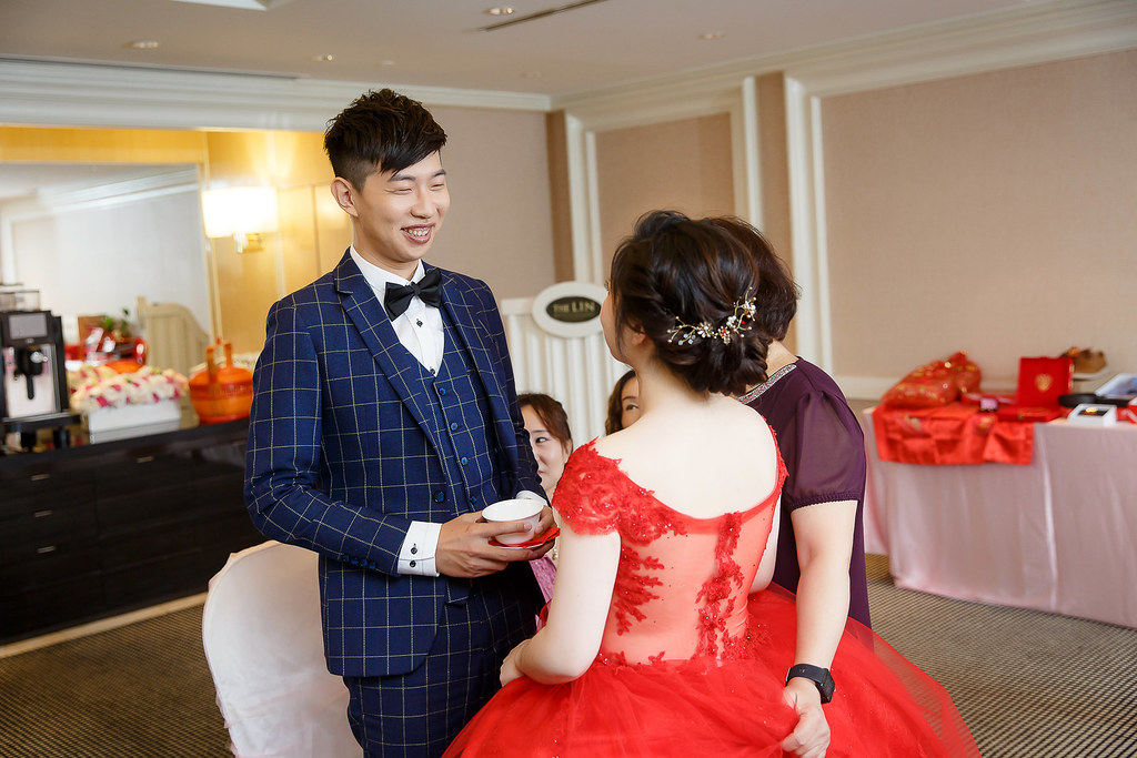 [婚禮攝影]文興文心 文定午宴@台中林酒店-最專業的團隊完成每場完美婚禮紀錄，拍的不只好更要快! #婚攝推薦