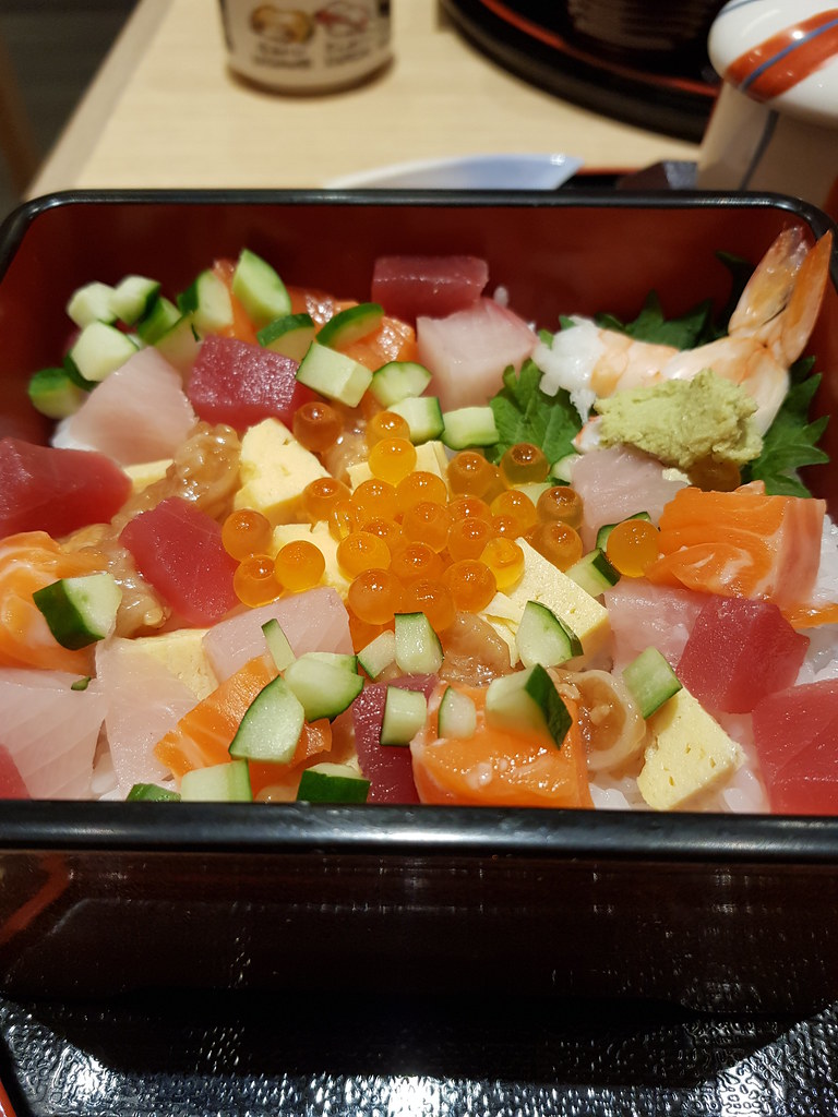 海鲜バラちらし Mixed Seafood Rice Bowl rm$25 & 寿司 Nigiri Sushi 2pcs rm$10 @ 鮨勘 Sushikan at J'S Gate Dining KL Lot 10
