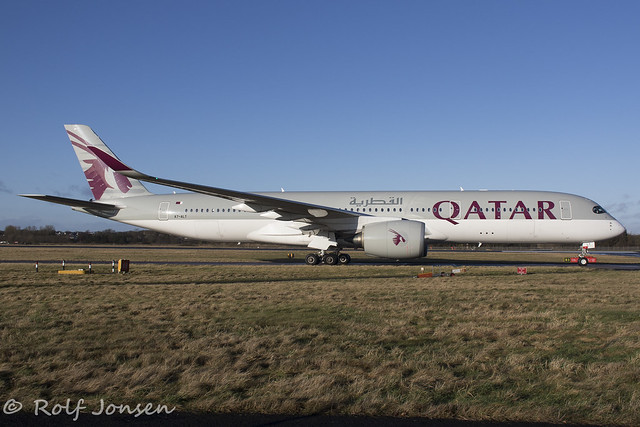A7-ALT Airbus A350-900 Qatar Airways Edinburgh airport EGPH 12.01-20