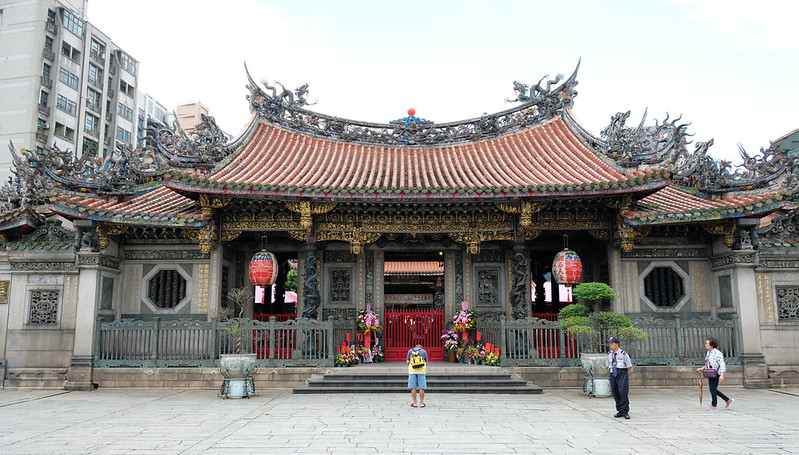 longshan temple taipei