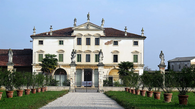 Vicenza-Bertesina, Villa Ghislanzoni del Barco Curti