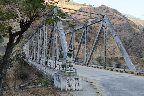 bhutan trashigang chazam bridge river bunting dangmechu