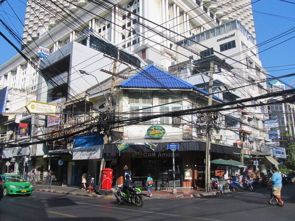"Charoen Krung"