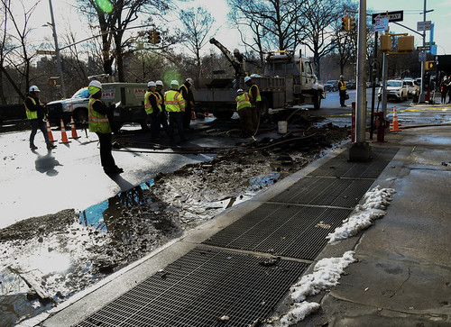 NYCT Crews Respond to Upper West Side Water Main Break | Flickr