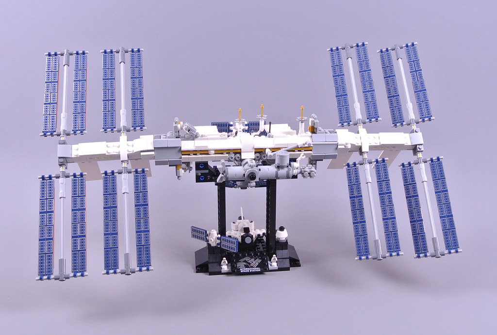 Saml op forene Stillehavsøer Review: 21321 International Space Station | Brickset: LEGO set guide and  database